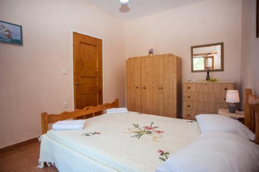 Fernanda'S Traditional 2 Floor House Villa Poros  Esterno foto