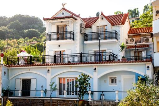 Fernanda'S Traditional 2 Floor House Villa Poros  Esterno foto